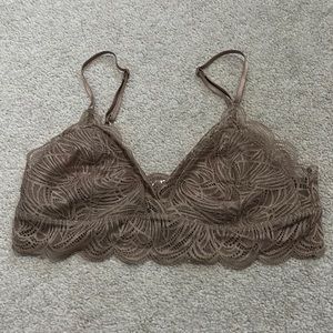 Aritzia Bra